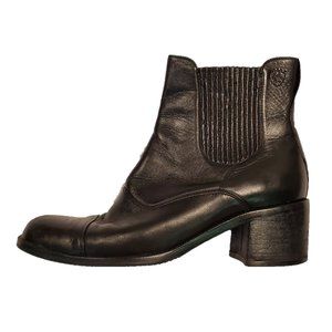 Ariat Classic Black Leather Ankle Boots Sz. 8